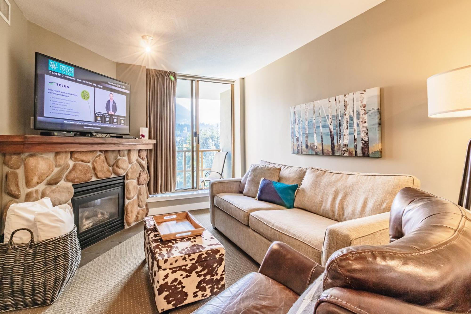 Cascade Lodge By Elevate Vacations Whistler Exterior photo
